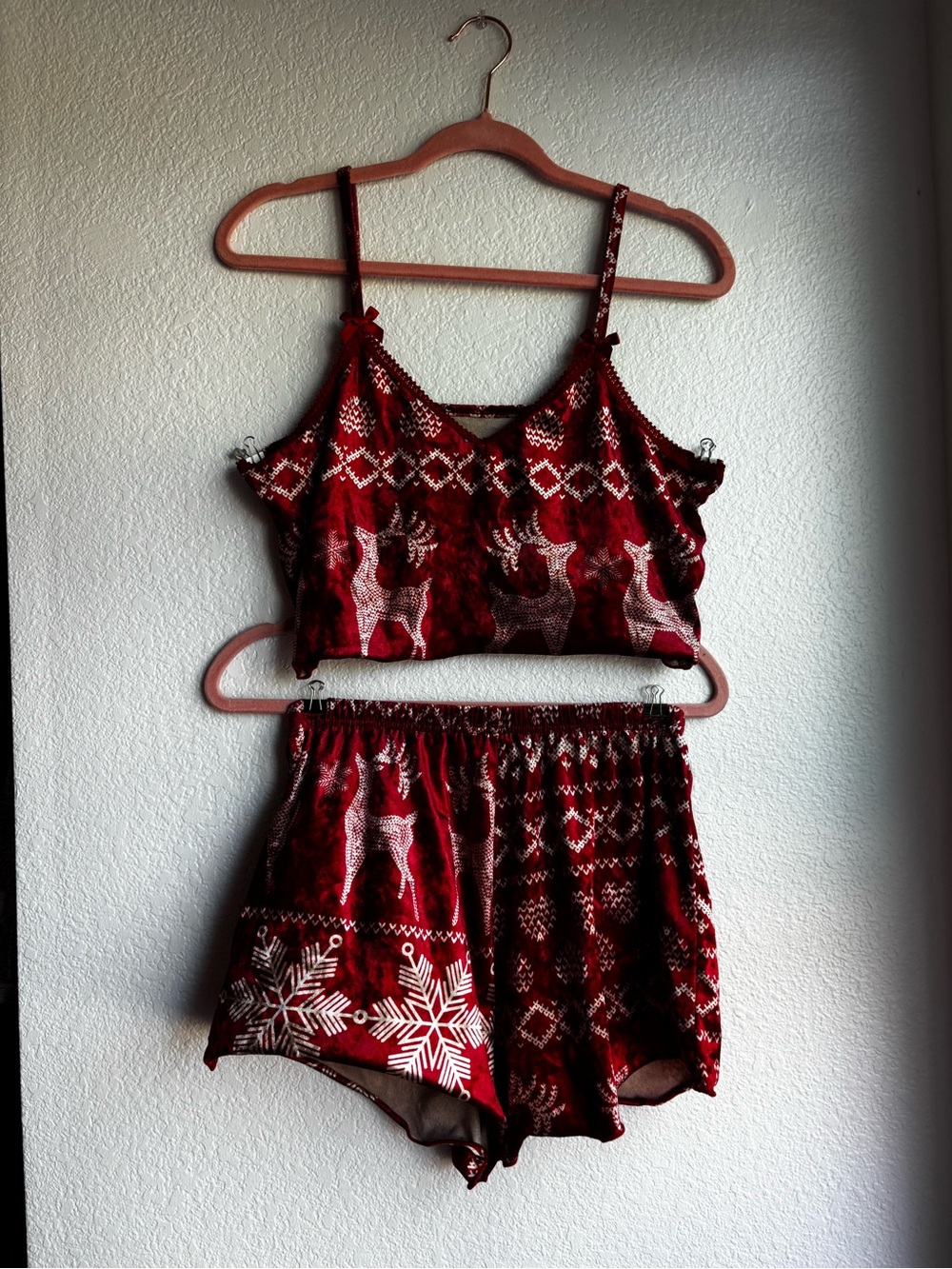 ROMWE Red Holiday Reindeer Velvet Cami & Shorts Set